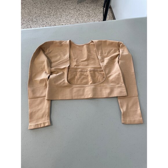 Rhonda Shear 4 Way Stretch Seamless Arm Shaper Size Medium Nylon Blend Suntan - Picture 3 of 7